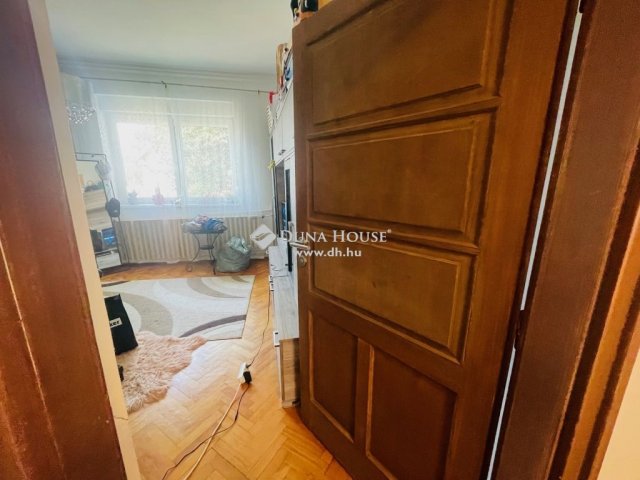 Eladó családi ház, Kartalon 289.9 M Ft, 4 szobás