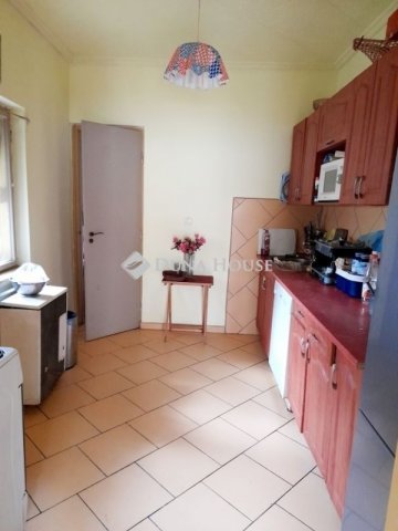 Eladó családi ház, Szegeden 69 M Ft, 2 szobás