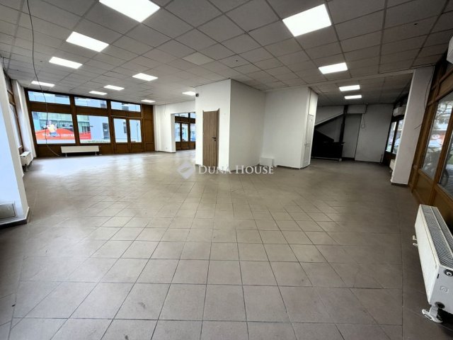 Kiadó üzlethelyiség, Békéscsabán, Gyóni Géza utcában