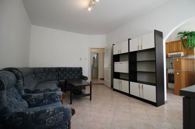 Kiadó téglalakás, albérlet, Pécsett 150 E Ft / hó, 2 szobás