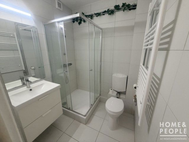 Eladó téglalakás, Szegeden 51 M Ft, 3 szobás