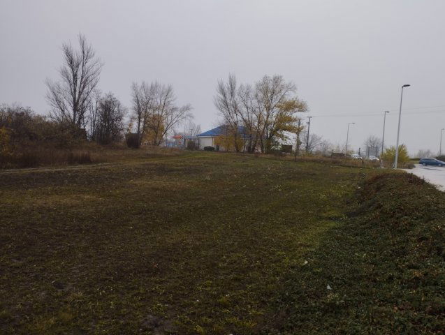 Eladó telek, Szigetszentmiklóson, Csepeli úton 120 M Ft