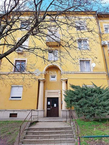 Eladó téglalakás, Tatabányán 31.4 M Ft, 1 szobás