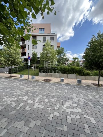 Eladó garázs, Budapesten, XI. kerületben 10.9 M Ft
