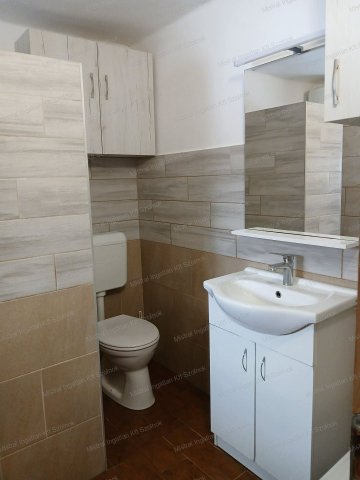 Eladó családi ház, Tiszaföldváron 15.4 M Ft, 2 szobás