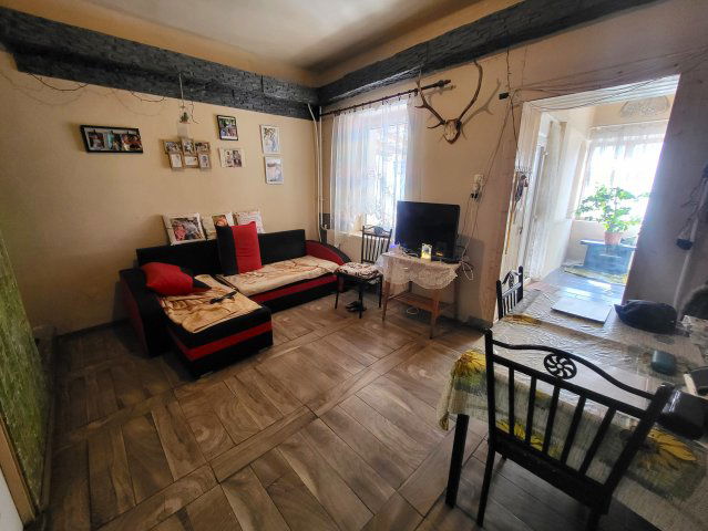 Eladó családi ház, Apcon 13.5 M Ft, 2+2 szobás