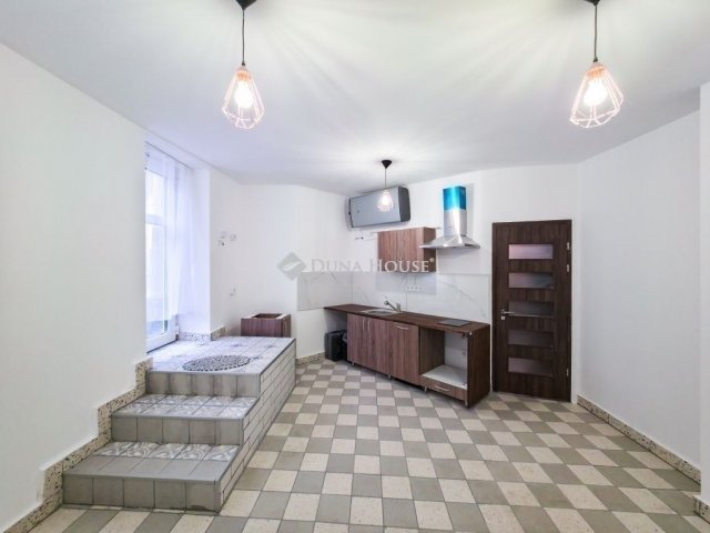 Eladó téglalakás, Budapesten, VIII. kerületben 54.9 M Ft