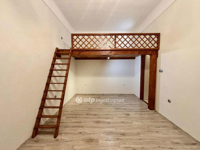 Eladó téglalakás, Budapesten, VII. kerületben 46.9 M Ft