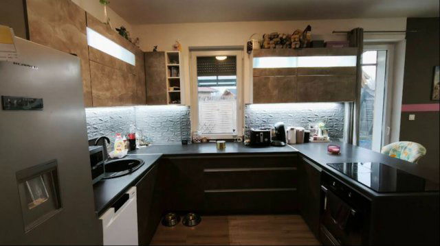 Eladó sorház, Délegyházán 79.9 M Ft, 5 szobás