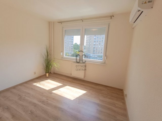Eladó panellakás, Budapesten, XV. kerületben 71.9 M Ft, 2 szobás