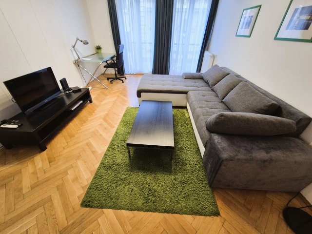 Kiadó téglalakás, albérlet, V. kerületben, Vadász utcában