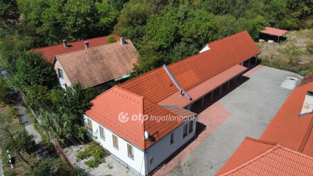 Eladó családi ház, Somlójenőn 59 M Ft, 5 szobás