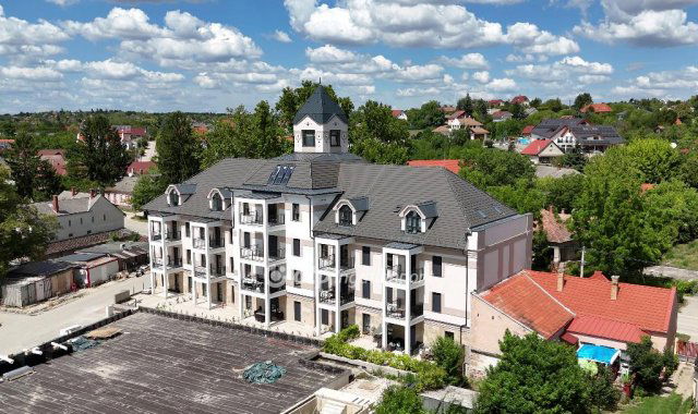 Eladó téglalakás, Balatonkenesén 147 M Ft, 3 szobás