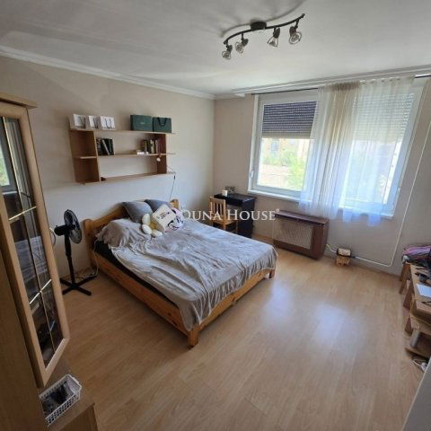 Eladó téglalakás, Kecskeméten 34.99 M Ft, 2 szobás