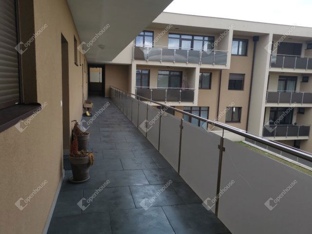 Eladó téglalakás, Nagykanizsán 59.9 M Ft, 4 szobás