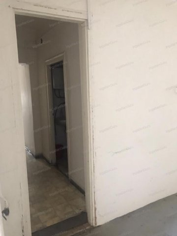 Kiadó üzlethelyiség, Kecskeméten 100 E Ft / hó, 3 szobás