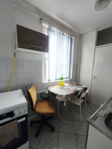 Eladó panellakás, Szegeden 46.9 M Ft, 1+1 szobás