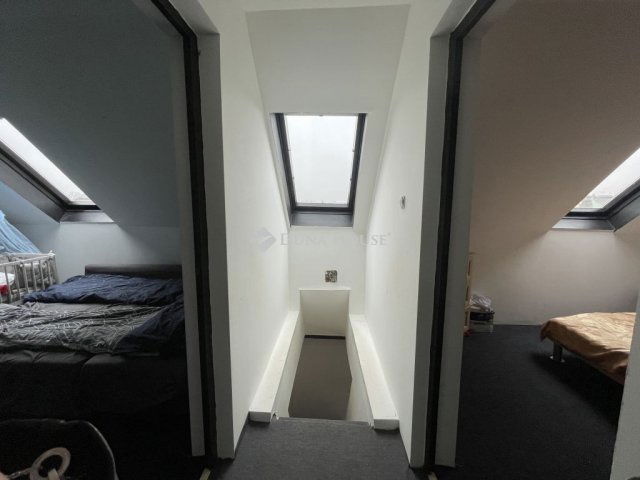 Eladó családi ház, Nyergesújfaluban 39.9 M Ft, 3 szobás