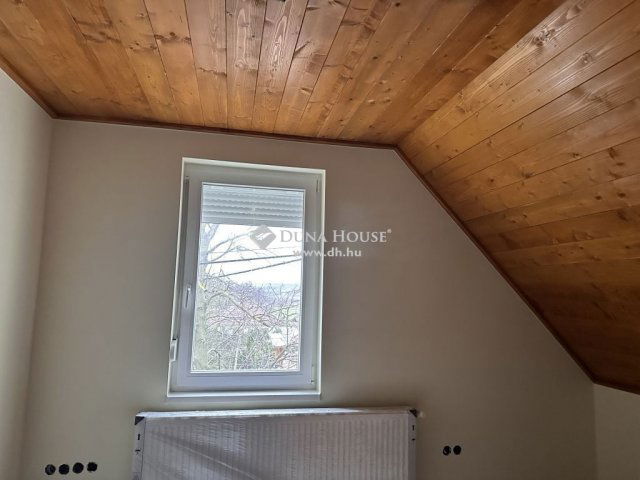 Eladó családi ház, Tamásiban 120 M Ft, 6 szobás