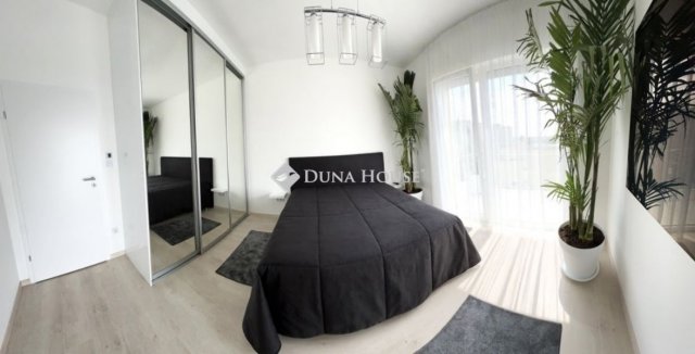 Eladó téglalakás, Budapesten, XIX. kerületben 152 M Ft, 3 szobás