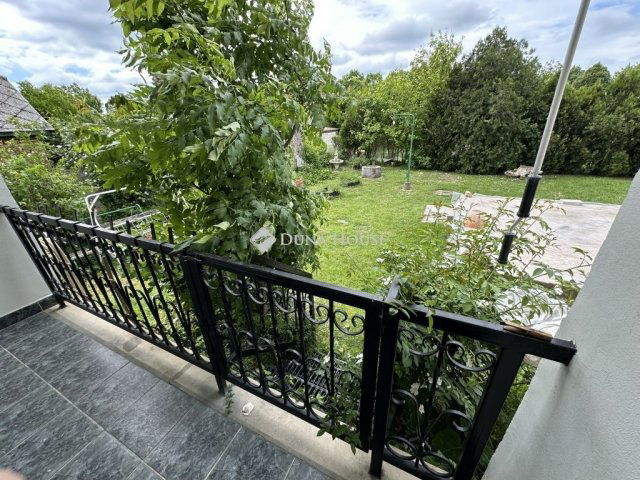 Eladó téglalakás, Ercsiben 55 M Ft, 4 szobás