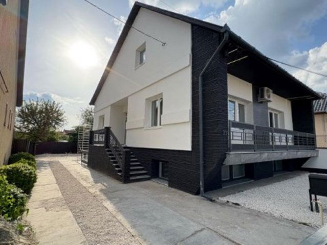 Eladó családi ház, Alsónémediben 99 M Ft, 6 szobás
