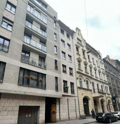 Eladó téglalakás, Budapesten, VI. kerületben, Szív utcában