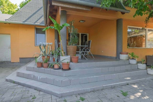 Eladó családi ház, Gárdonyban 134 M Ft, 6 szobás