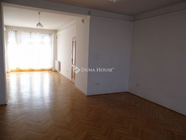 Eladó családi ház, Budapesten, XVIII. kerületben 170 M Ft