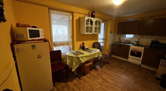 Eladó családi ház, Sarkadon 6.9 M Ft, 2 szobás