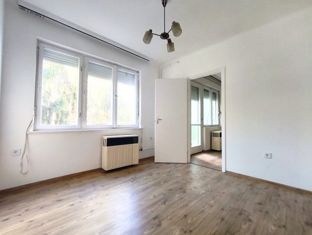 Eladó téglalakás, Dombóváron 29.5 M Ft, 1+2 szobás