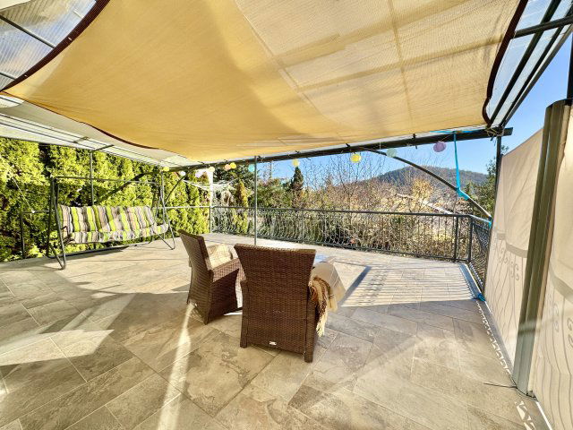 Eladó családi ház, Solymáron 230 M Ft, 6 szobás