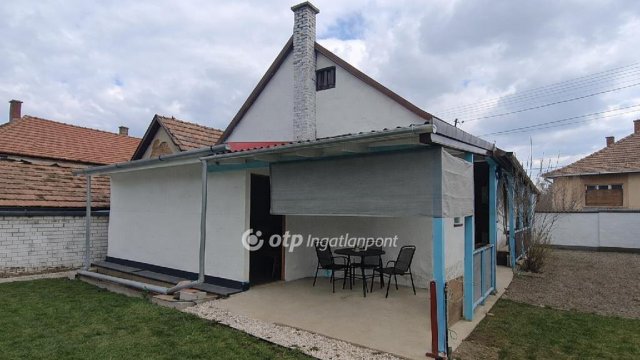 Eladó családi ház, Recsken 22.7 M Ft, 1+1 szobás