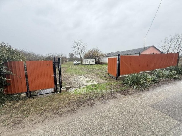 Eladó telek, Tiszakécskén 14 M Ft / költözzbe.hu