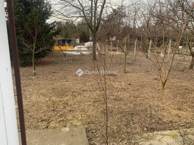 Eladó telek, Cegléden, Közép úton 9.5 M Ft