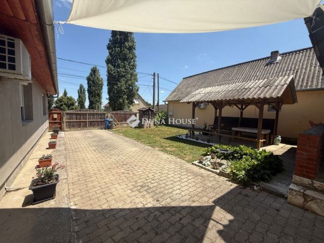Eladó családi ház, Márokon 29.5 M Ft, 2 szobás