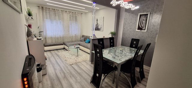 Eladó téglalakás, Szegeden 83 M Ft, 3 szobás