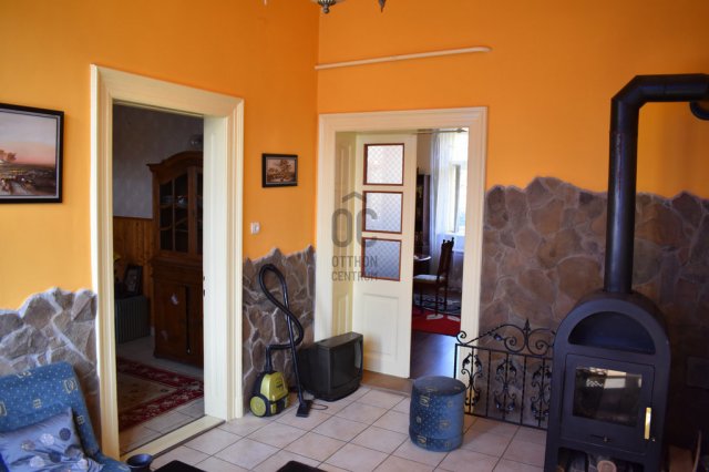 Eladó családi ház, Abonyban 43 M Ft, 2 szobás