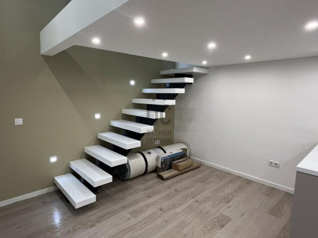 Eladó téglalakás, Budapesten, VI. kerületben 67 M Ft, 1 szobás