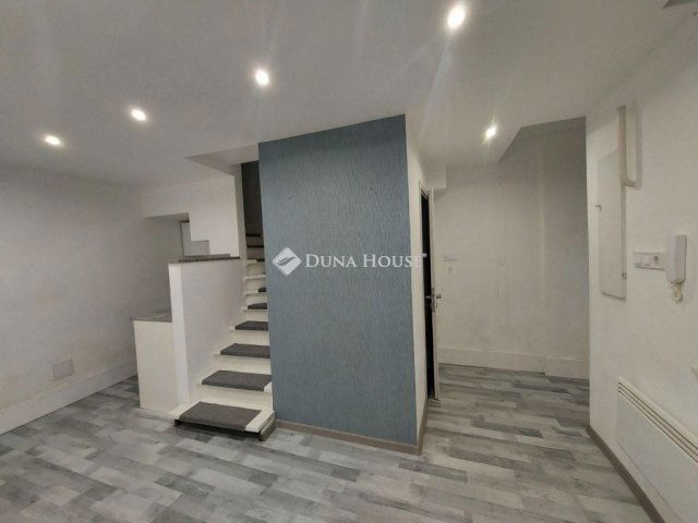 Eladó téglalakás, Budapesten, VII. kerületben 49.9 M Ft