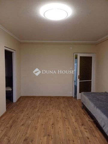 Eladó panellakás, Budapesten, XV. kerületben 79 M Ft, 4 szobás