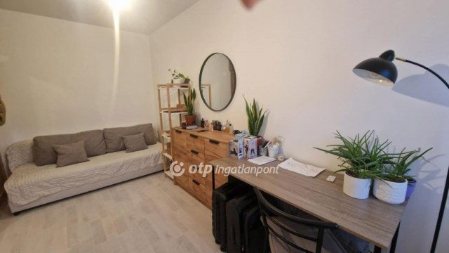 Eladó téglalakás, Budapesten, XX. kerületben 27.7 M Ft, 1 szobás