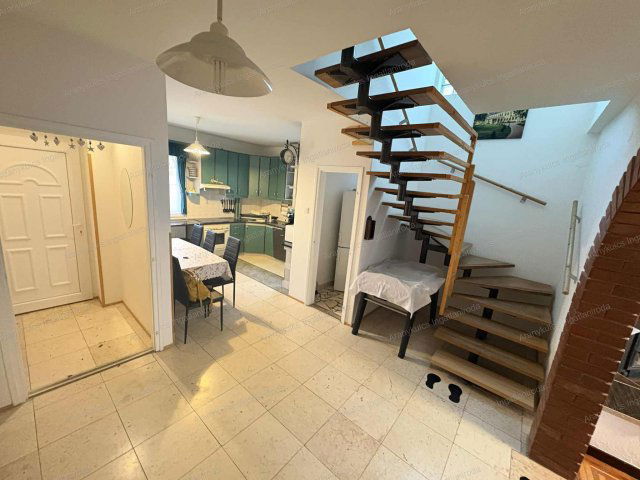 Eladó családi ház, Gyulán 89.9 M Ft, 4 szobás