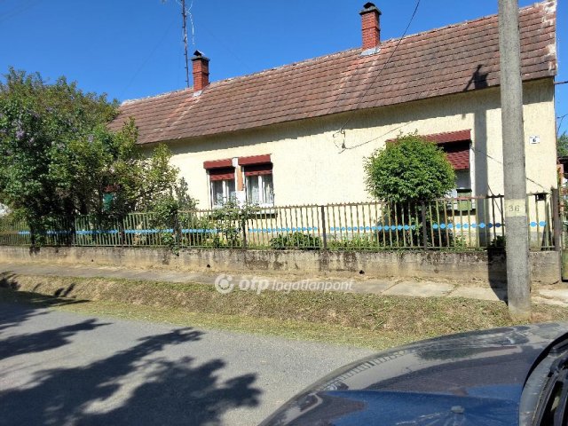 Eladó családi ház, Lovásziban 30 M Ft, 3 szobás
