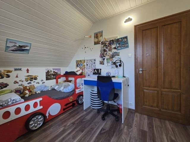 Eladó családi ház, Diósdon 184.9 M Ft, 3+2 szobás