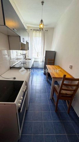 Eladó téglalakás, Debrecenben 62.5 M Ft, 1 szobás