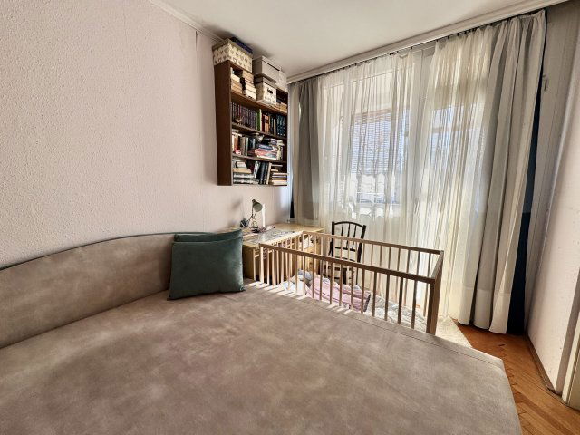 Eladó panellakás, Miskolcon, Bokréta utcában 36.9 M Ft, 3 szobás