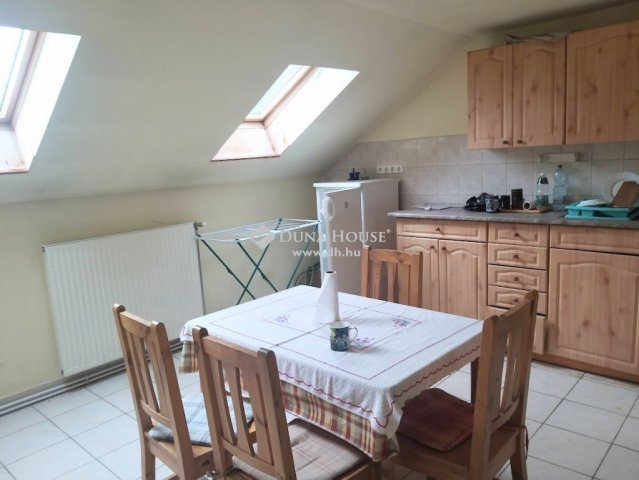 Eladó ipari ingatlan, Szigetújfalun 250 M Ft