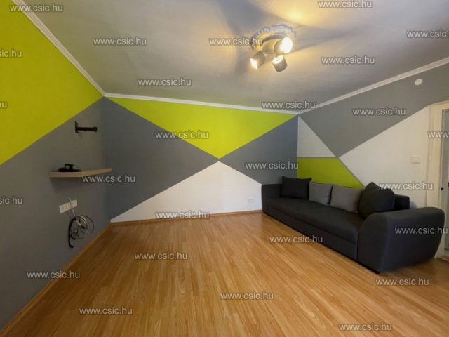 Eladó családi ház, Pécelen 62.95 M Ft, 3 szobás