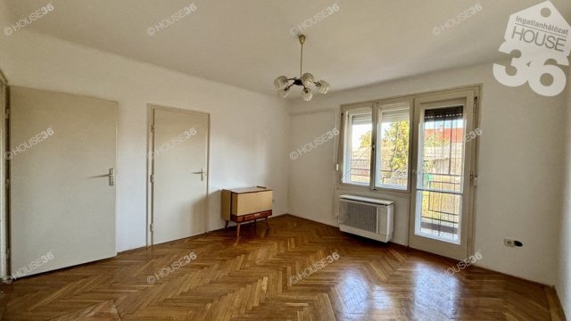 Eladó téglalakás, Kiskunfélegyházán 46.5 M Ft, 3 szobás